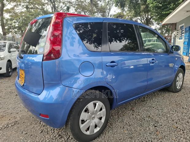 Nissan Note 2011 Blue