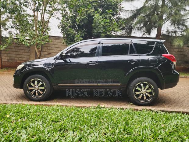 Toyota Vanguard 2013 Black