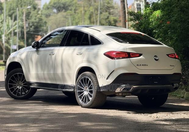 Mercedes-Benz GLE-Class GLE 400d 4MATIC 2020 White