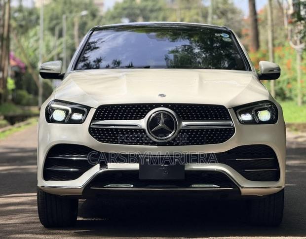 Mercedes-Benz GLE-Class GLE 400d 4MATIC 2020 White