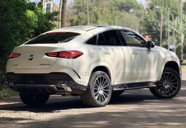 Mercedes-Benz GLE-Class GLE 400d 4MATIC 2020 White