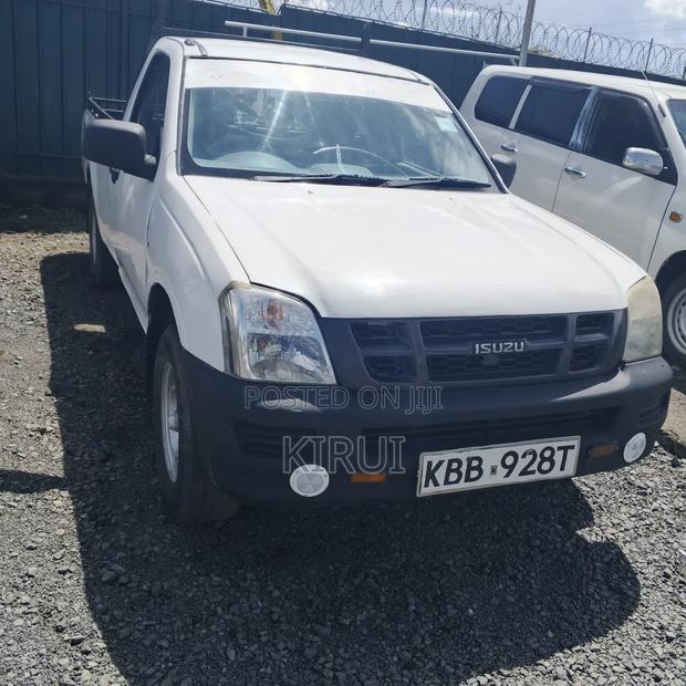 Isuzu D-MAX 2006 White