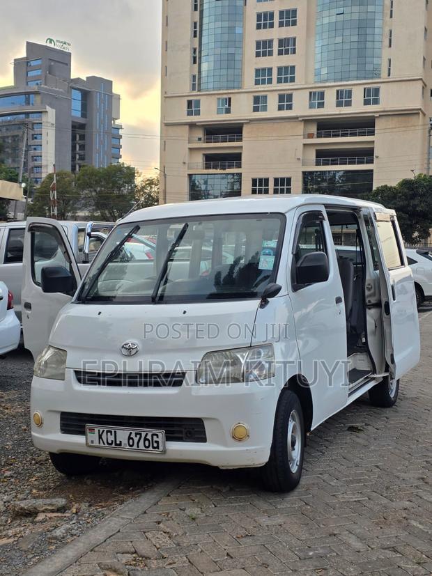 Toyota TownAce 2010 White