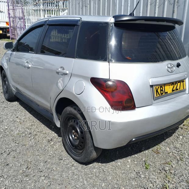 Toyota IST 2005 Silver