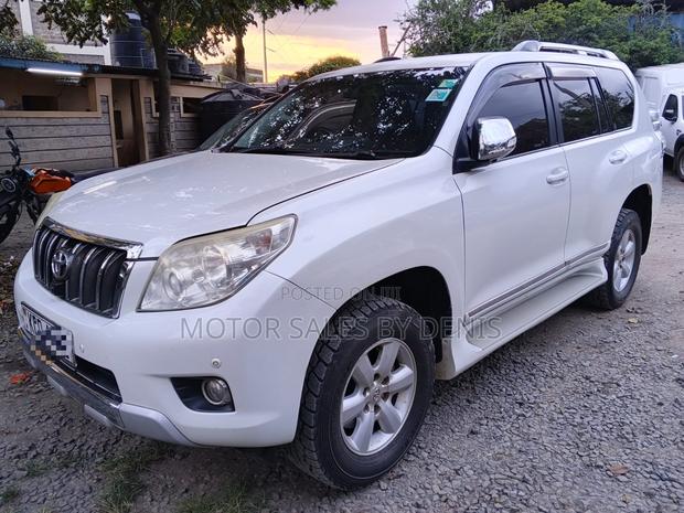 Toyota Land Cruiser Prado 2.7 i 2010 White