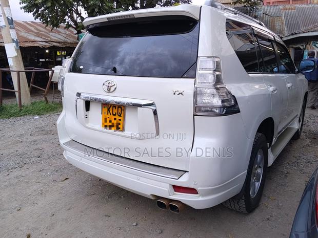Toyota Land Cruiser Prado 2.7 i 2010 White