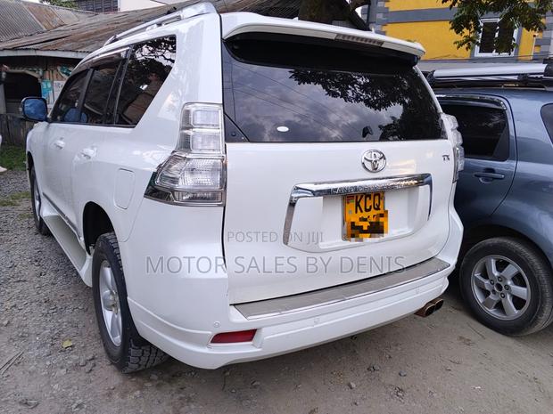 Toyota Land Cruiser Prado 2.7 i 2010 White