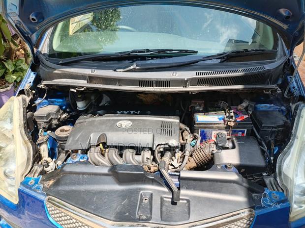 Toyota Sienta 2009 Blue
