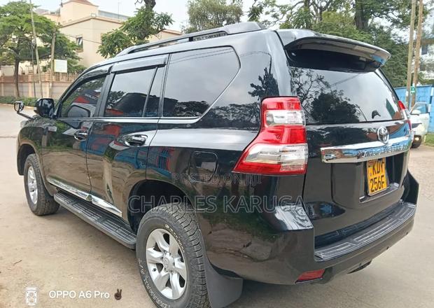 Toyota Land Cruiser Prado 2011 Black