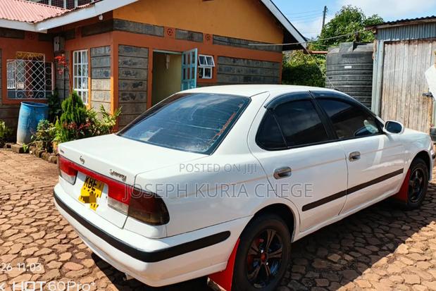 Nissan Sunny 2003 White