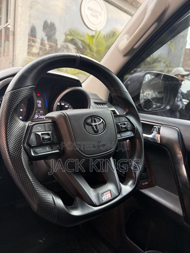 Toyota Land Cruiser 2015 Black