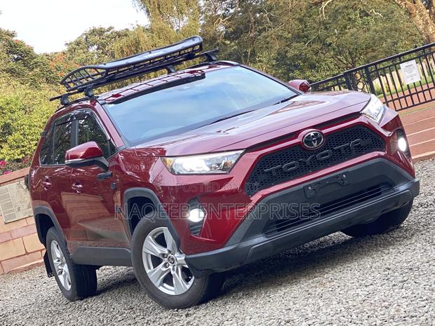 Toyota RAV4 2019 Maroon