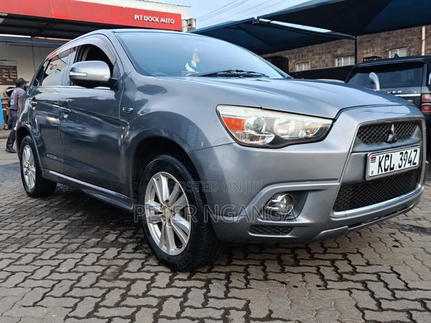 Mitsubishi RVR 2.0 2011 Gray
