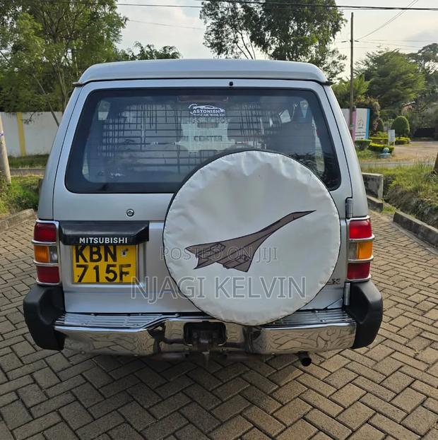 Mitsubishi Pajero 2009 Gray