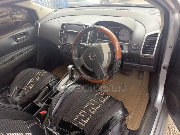 Nissan Wingroad 2014 Silver