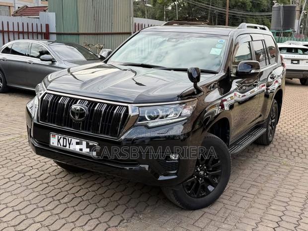 Toyota Land Cruiser Prado 2.7 2021 Black