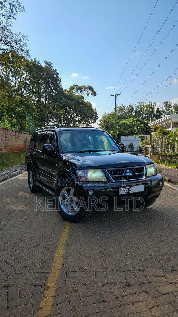 Mitsubishi Shogun 2004 Black