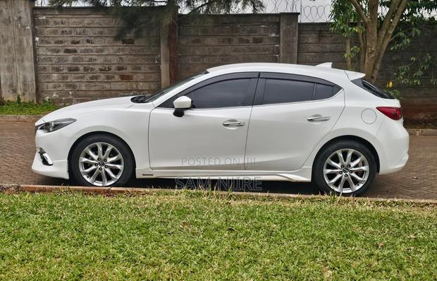 Mazda Axela 2016 Pearl