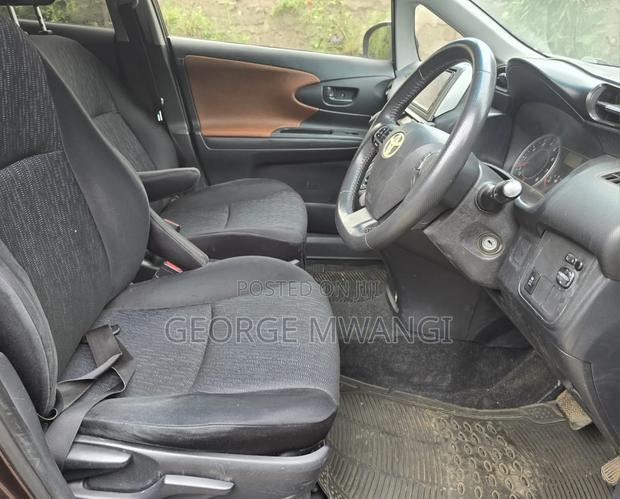 Toyota Wish 2010 Maroon
