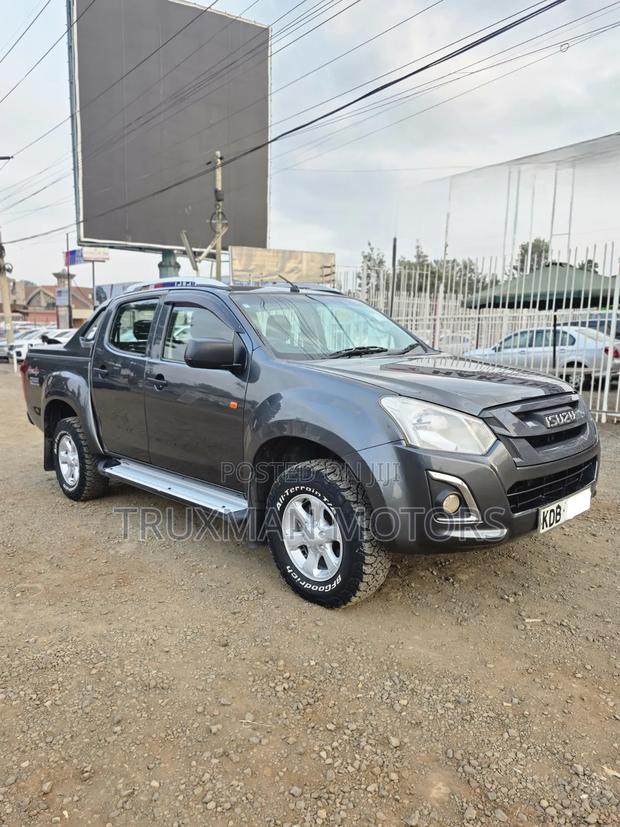 Isuzu D-MAX 2020 Gray
