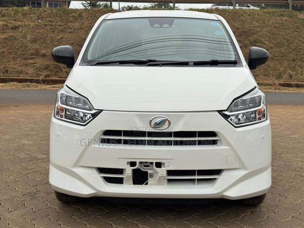 Daihatsu Mira 2018