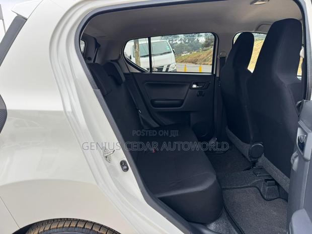 Daihatsu Mira 2018