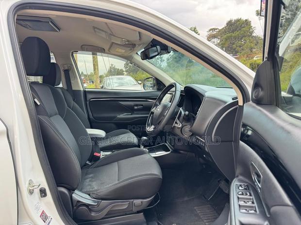 Mitsubishi Outlander 2020