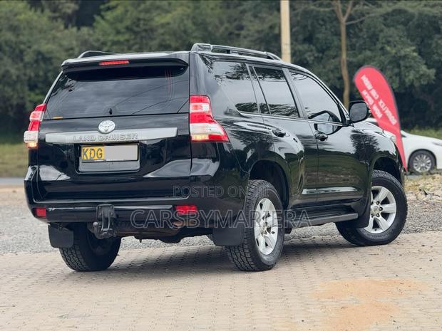 Toyota Land Cruiser Prado 2.8 D-4D 2015 Black