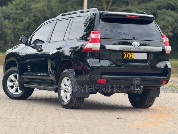 Toyota Land Cruiser Prado 2.8 D-4D 2015 Black