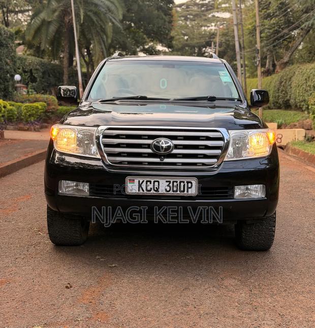 Toyota Land Cruiser 4.6 V8 ZX 2011 Black