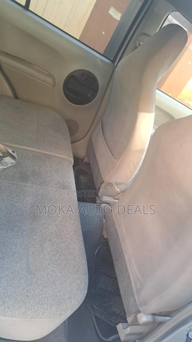 Toyota Passo 1.0 FWD 2012 Silver