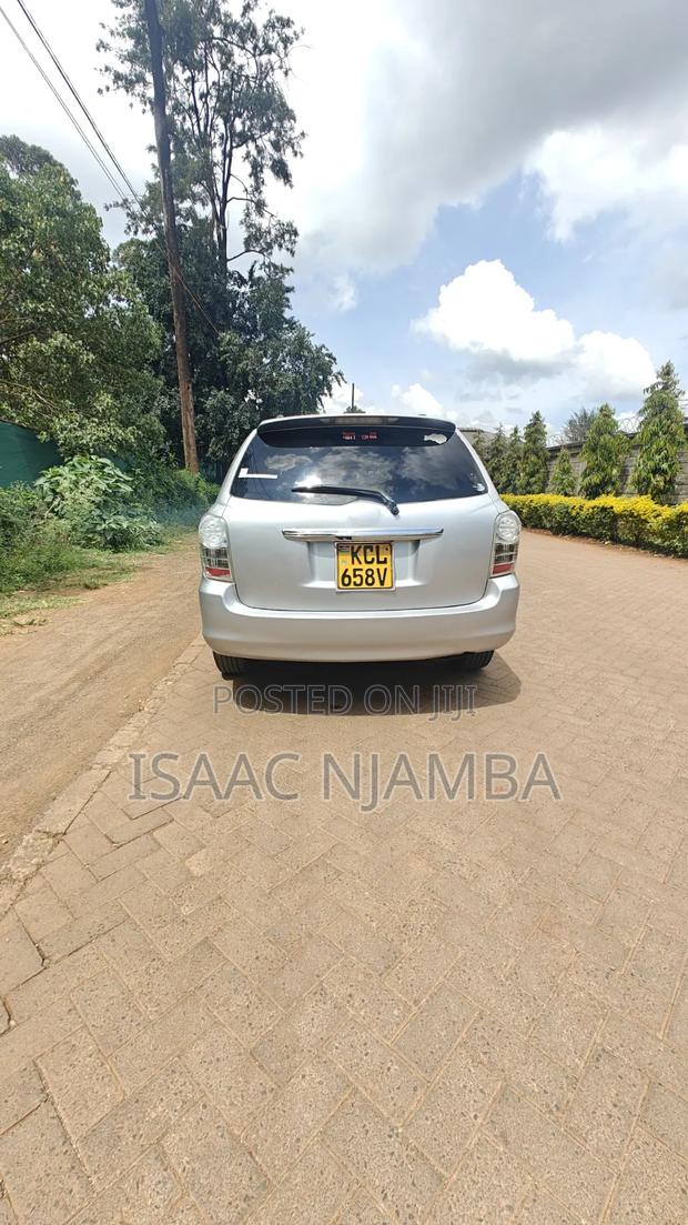 Toyota Corolla Fielder 2011 Silver