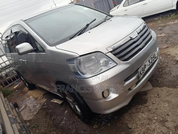 Toyota Noah 2009 Silver