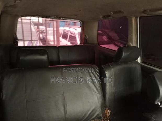 Toyota Noah 2009 Silver
