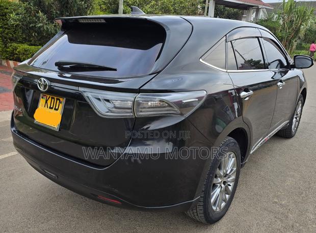 Toyota Harrier 2015