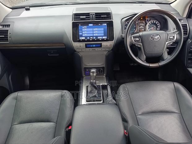 Toyota Land Cruiser Prado 2021
