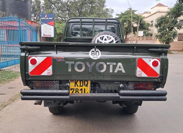 Toyota Land Cruiser 79 Series 2012 Green