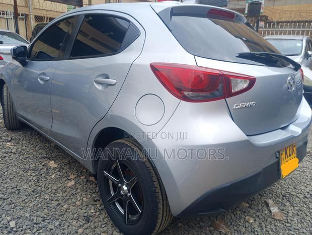 Mazda Demio 2017