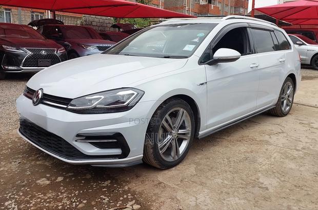 Volkswagen Golf 2018 White