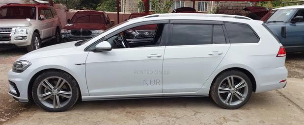 Volkswagen Golf 2018 White
