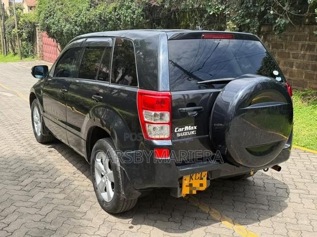 Suzuki Escudo 2009 Black