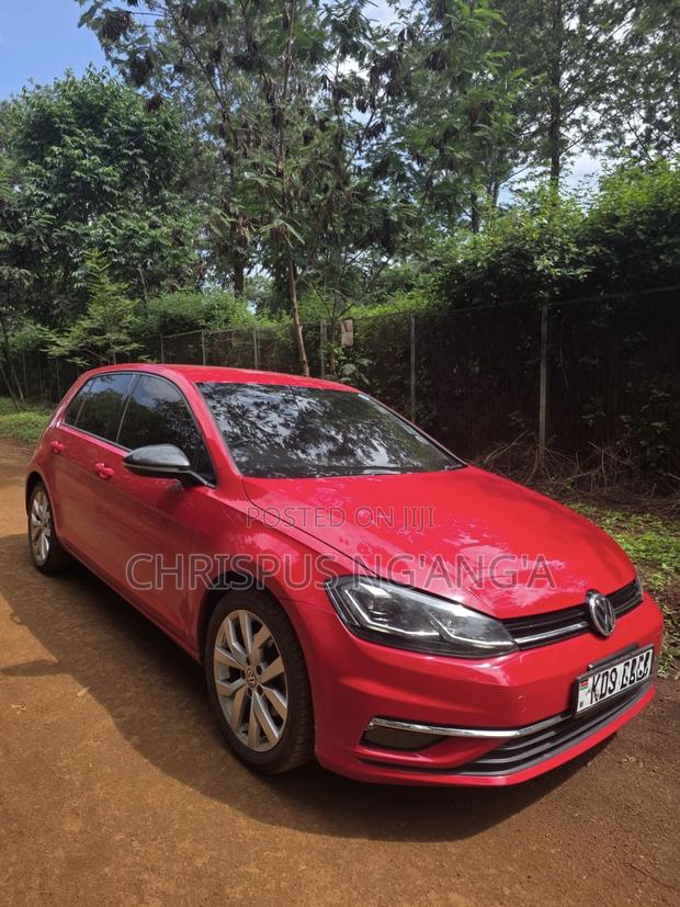 Volkswagen Golf TSI S FWD 2018 Red