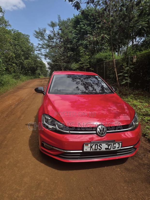 Volkswagen Golf TSI S FWD 2018 Red