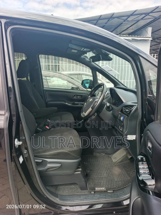 Toyota Noah 2019 Black