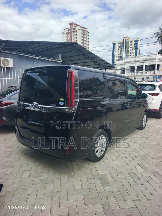 Toyota Noah 2019 Black