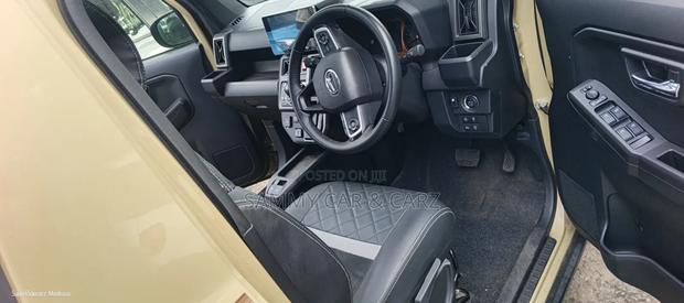 Daihatsu Tanto 2021