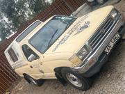 Toyota Hilux 2000 Beige for sale