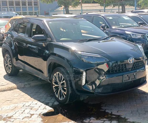 Toyota Yaris 2021 Black