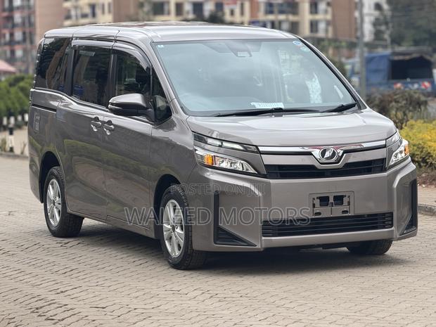 Toyota Voxy 2020 Gray