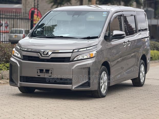 Toyota Voxy 2020 Gray